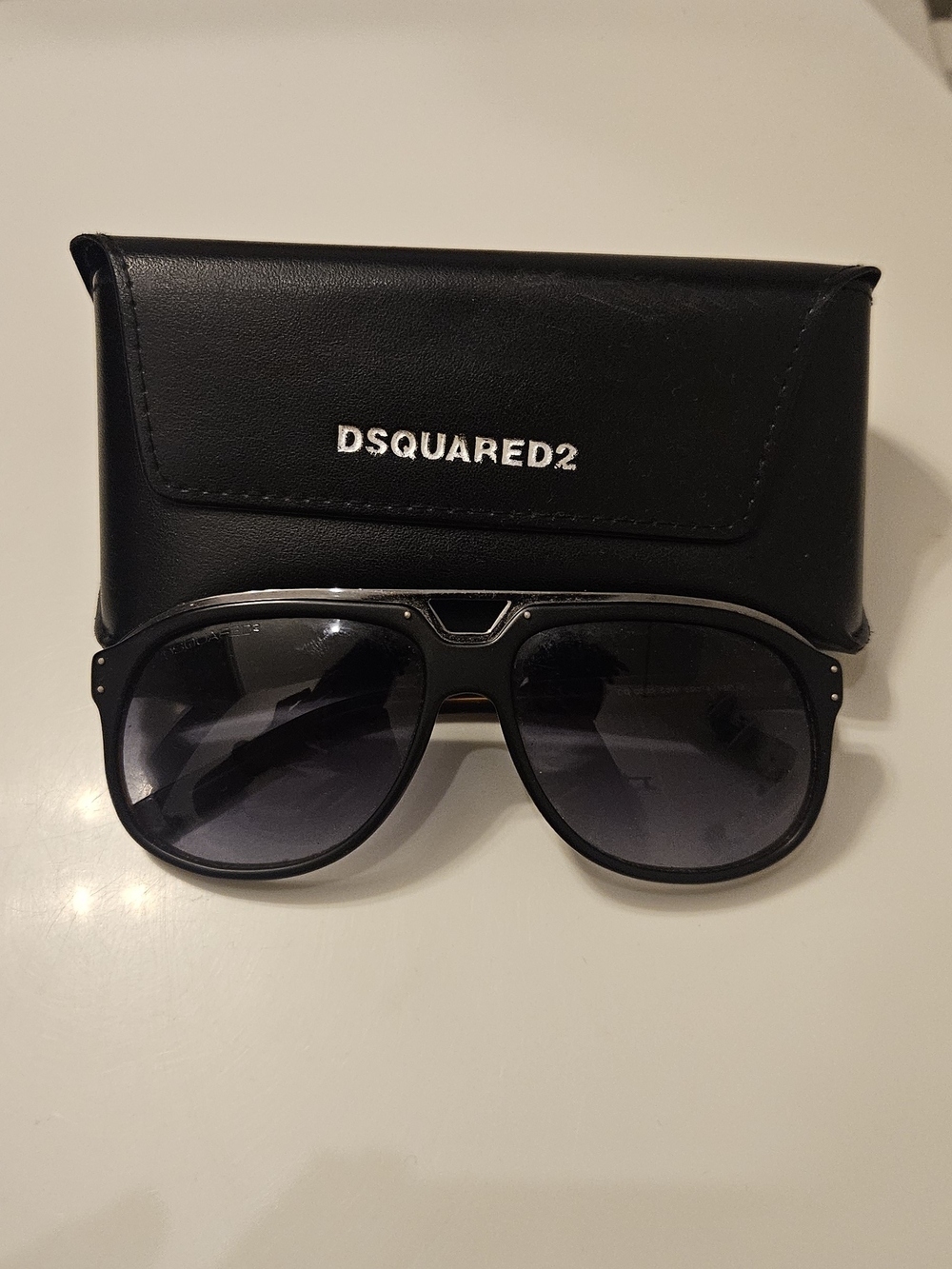 DSQUARED2 Black Sunglasses with Black Logo Case